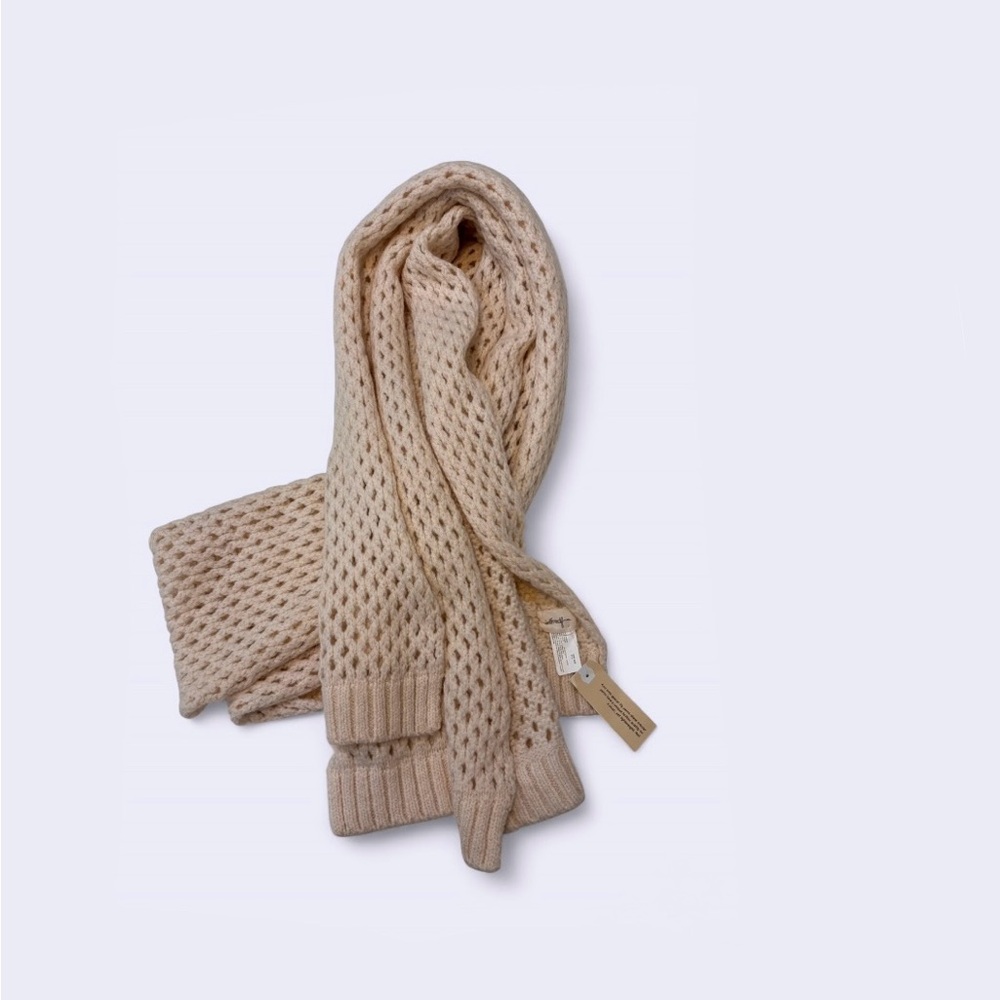 Cozy Knit Scarf in Ivory | Wilfred | NWT